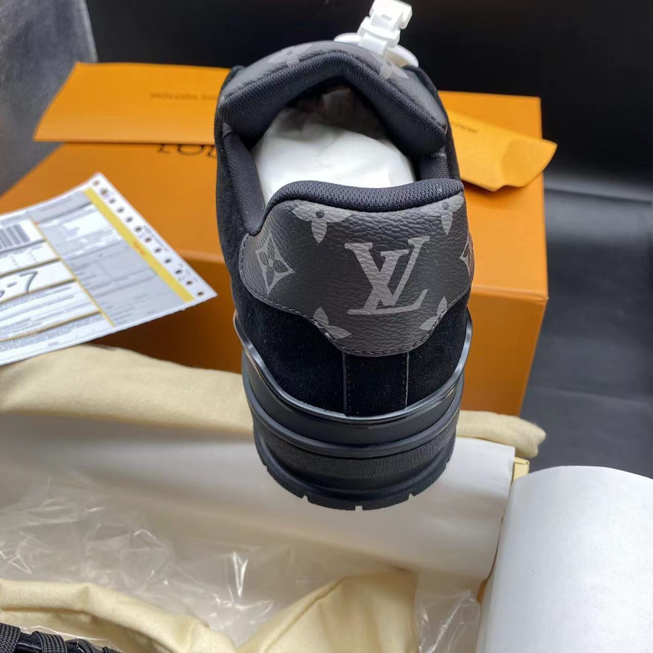 Black Louis Vuitton Top Quality Replica Shoes